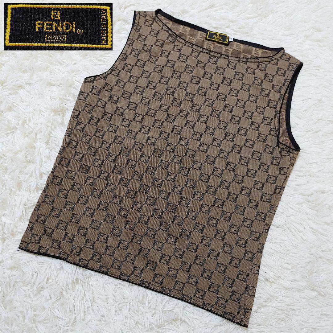 L安い割引 極美品 Fendi Lサイズ タンクトップベスト ズッカ柄 クルーネック タンクトップ レディース L 10 403 Merveillehotel Com