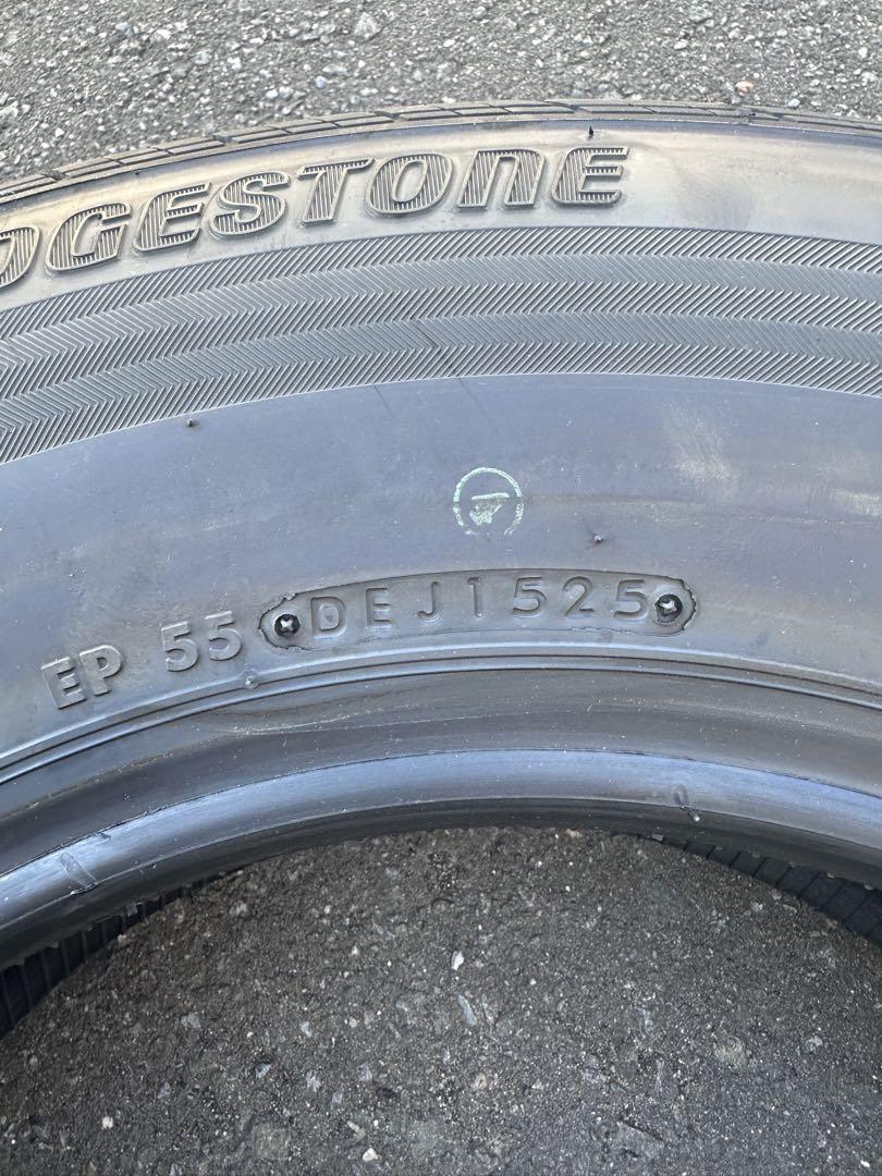 送料込み ハイエース　純正タイヤ 195/80R15　新車外し