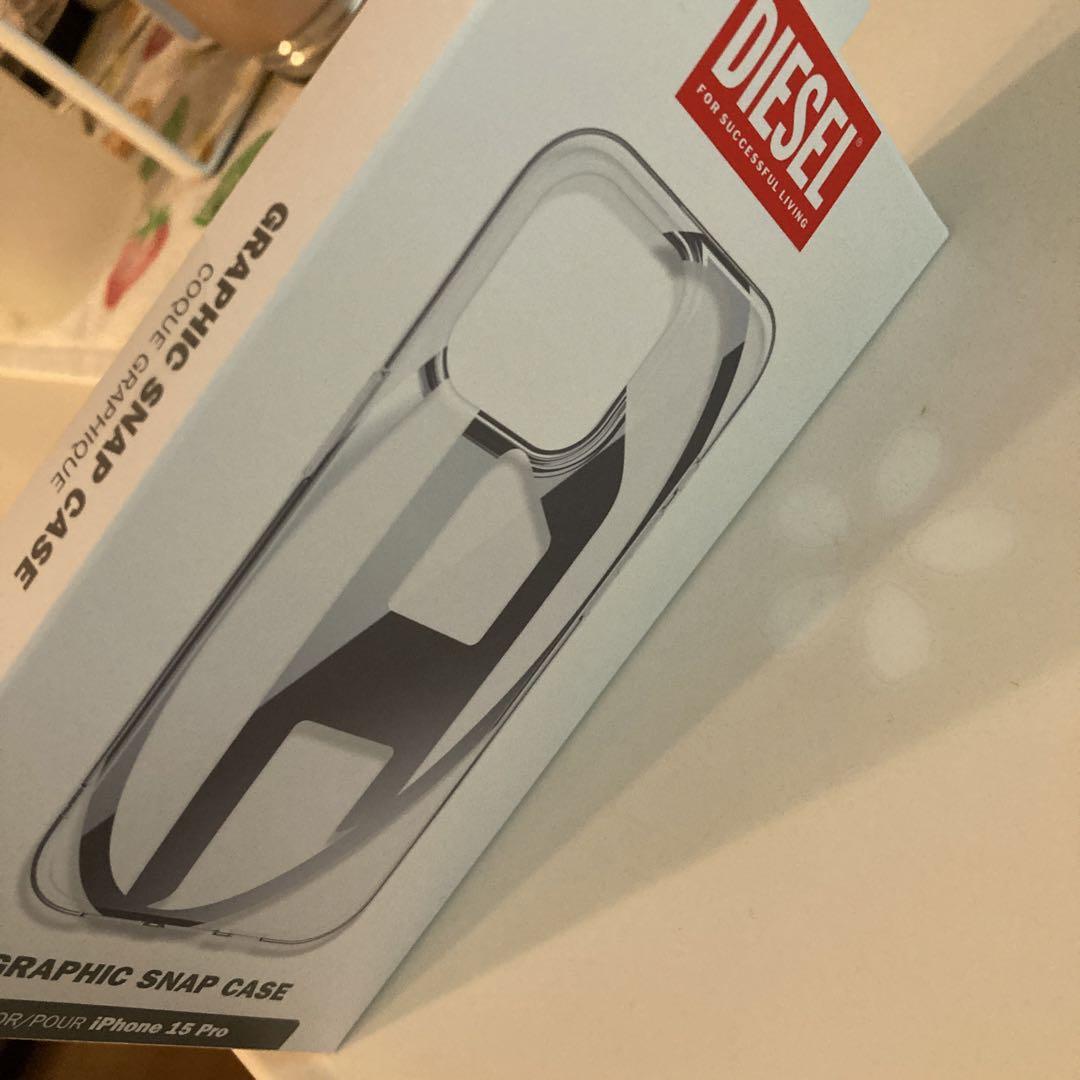 新品　DIESEL iPhone15proケース Dロゴ クリアケース