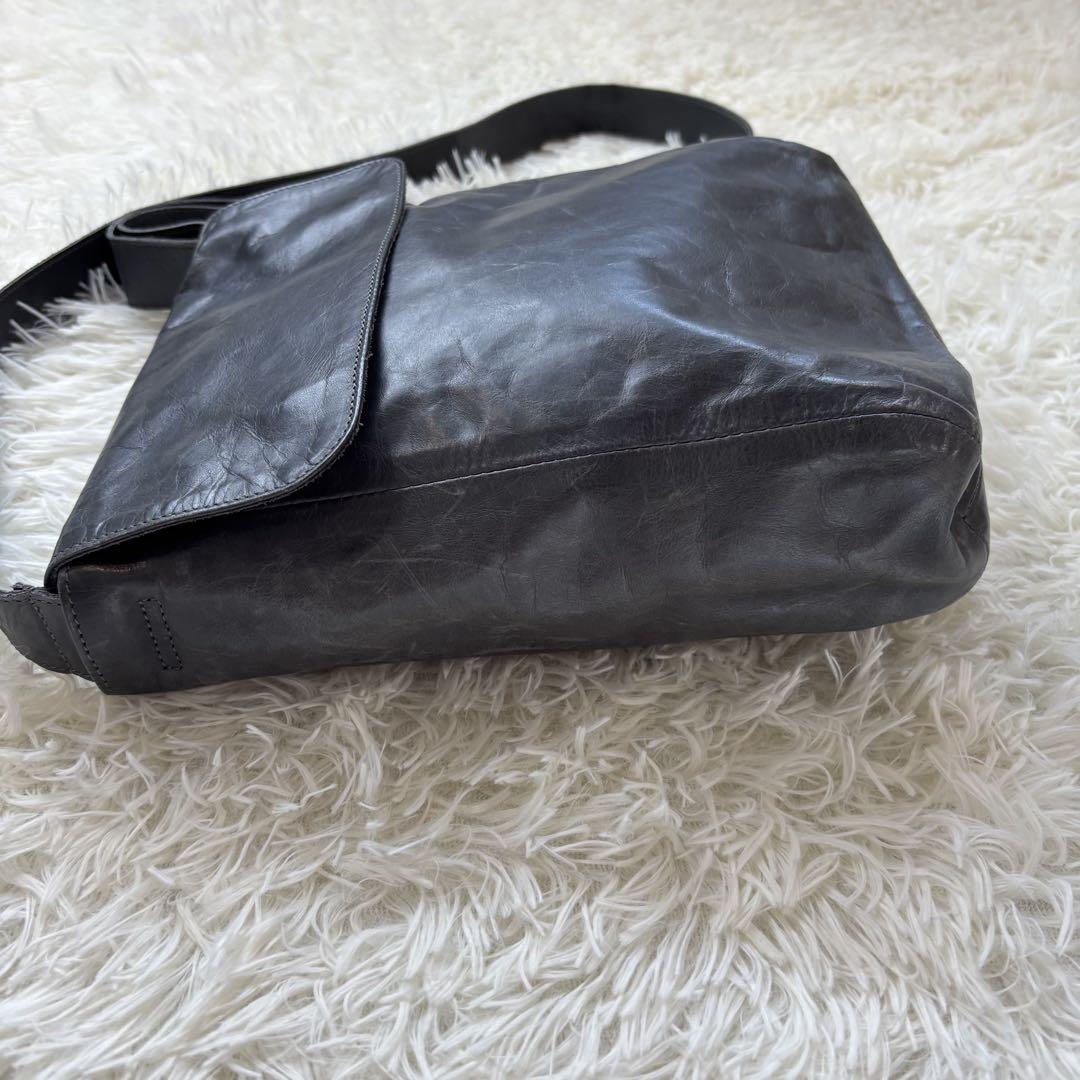 美品✨m0851 ショルダーバッグ レザー フラップ
