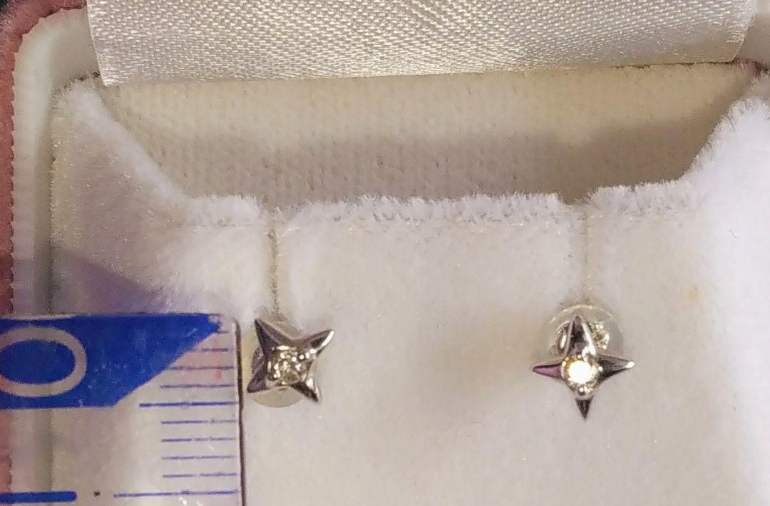 K14WG ダイヤモンド ピアス 0.06CT