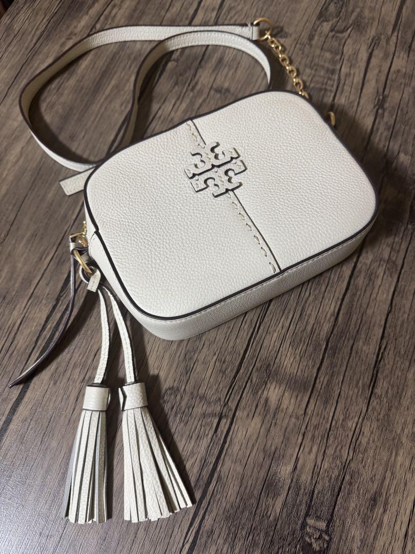 Tory Burch ベージュ トートバッグ フリンジ付き Tory Burch ピンクベージュ トートバッグ タッセル付き - メルカリ