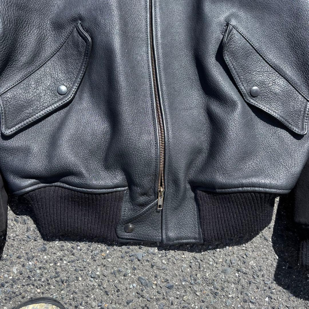 ショート丈レザージャケット 袖スエード