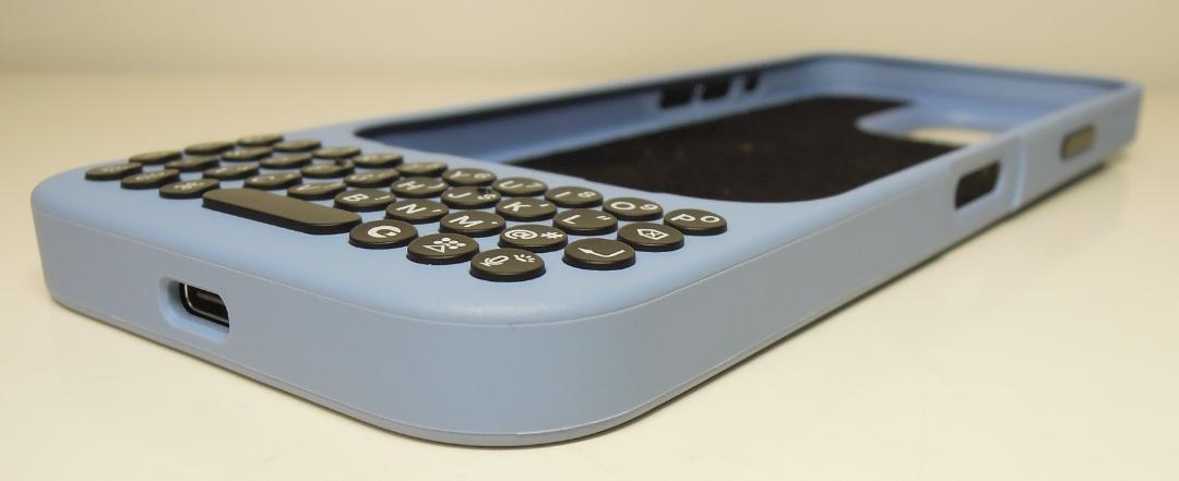 ◆Clicks Keyboard iPhone 16 Pro◆キーボードケース◆
