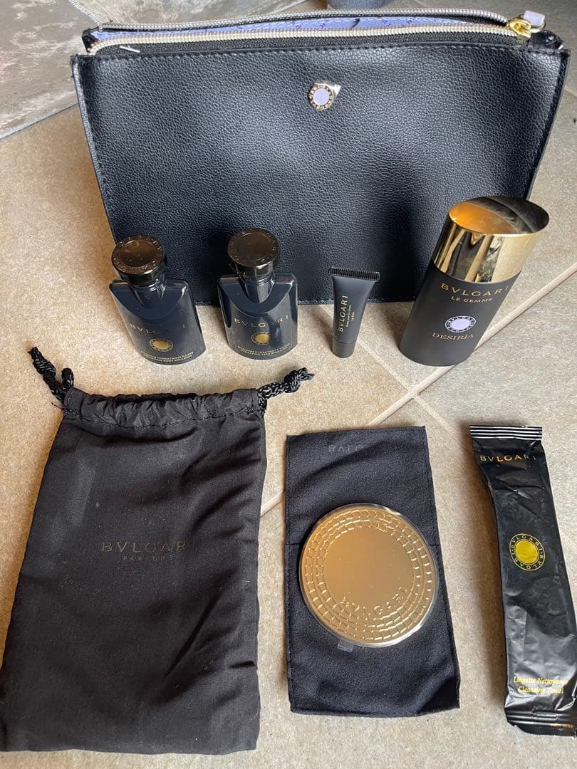 BVLGARI 旅行用化粧品セット