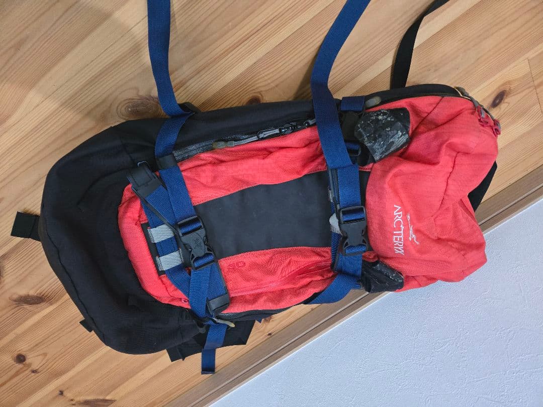 ARC'TERYX silo30 2個セット　訳あり　スノーボード　バックカント ARC'TERYX silo30 2個セット 訳あり スノーボード バックカント - メルカリ