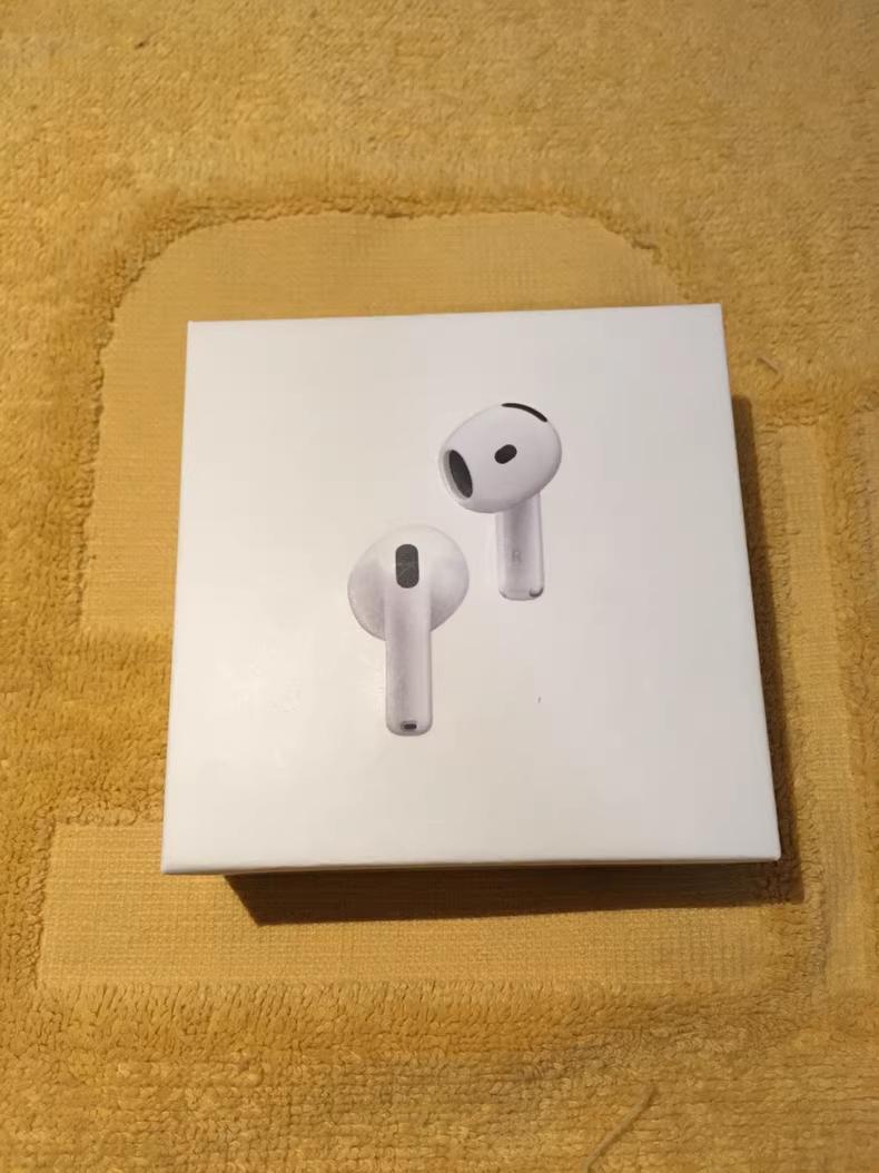 Apple AirPods4 本体