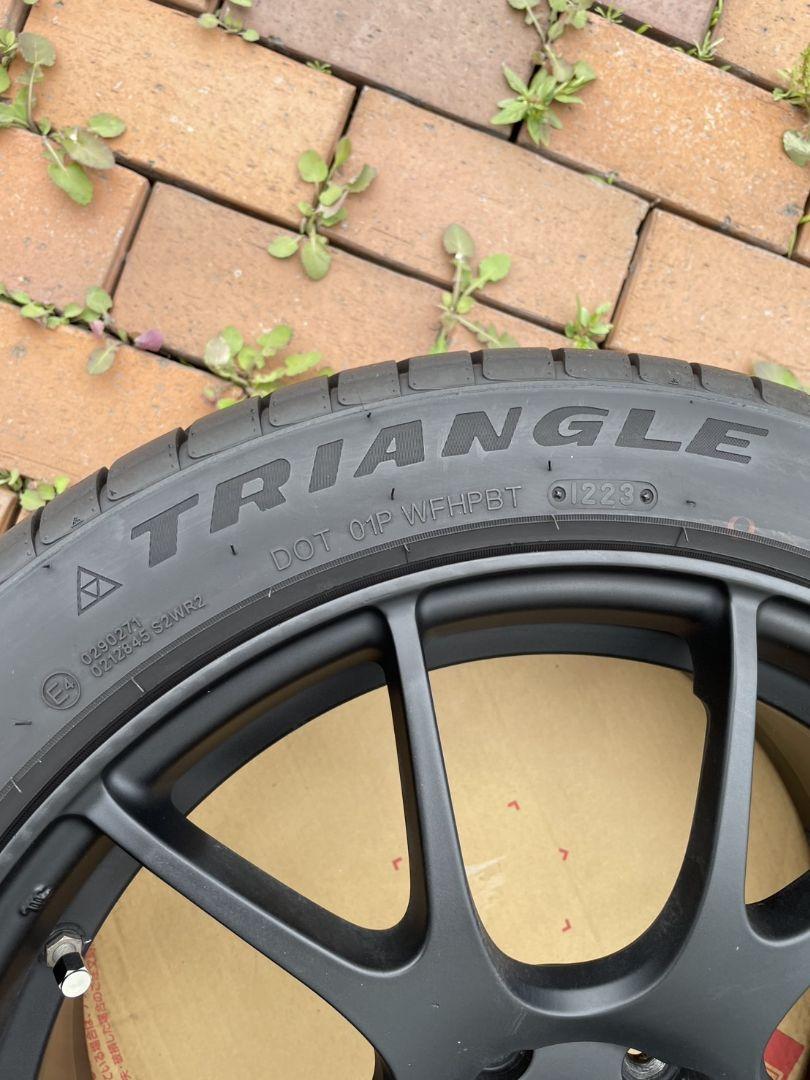 Triangle タイヤ・ホイールセット 18インチ