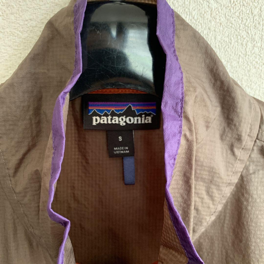 patagonia フーディニ・スナップT・プルオーバー