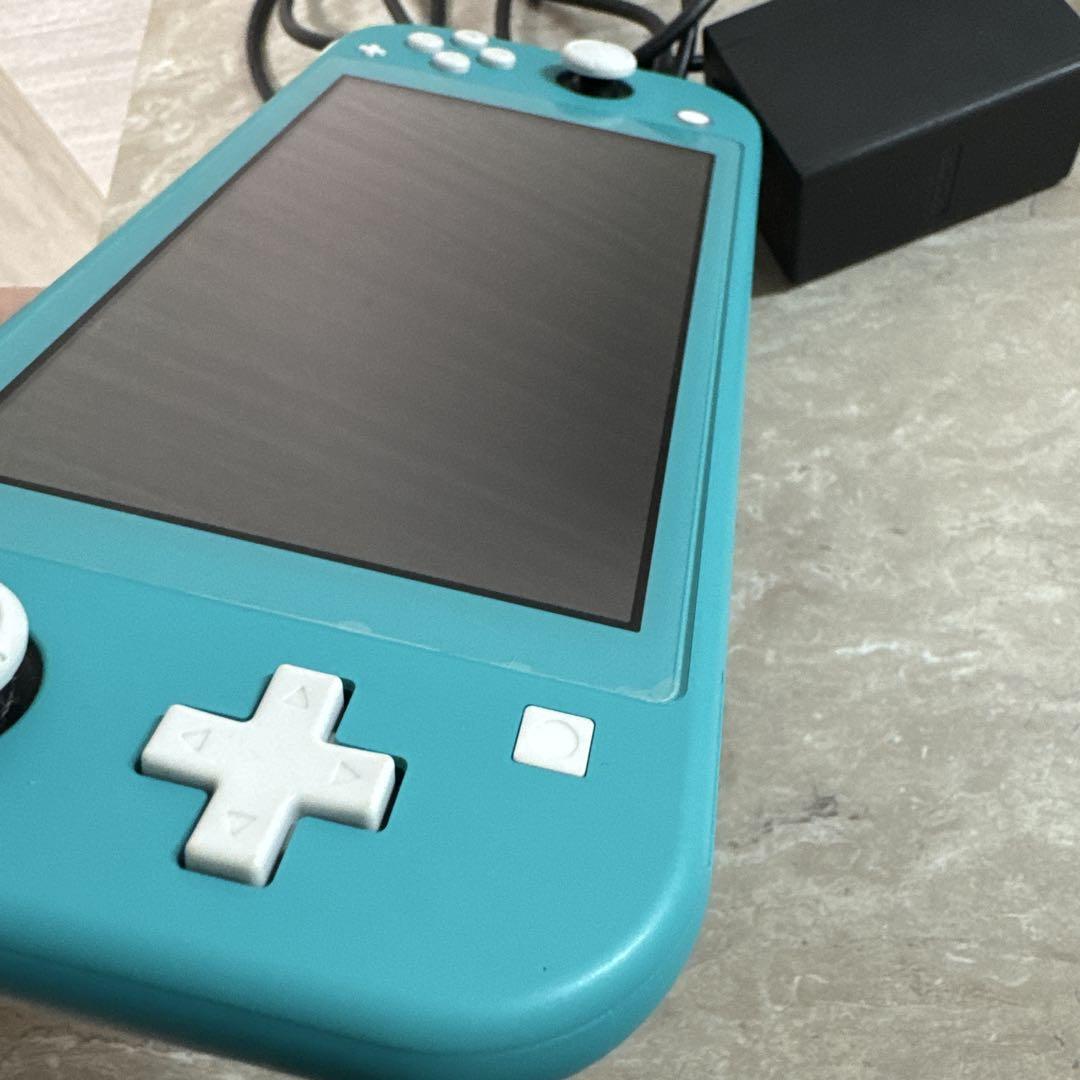 ニンテンドー　スイッチ　ライト(ターコイズ)