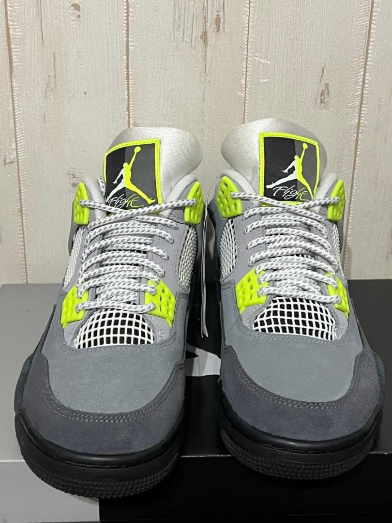 靴 Nike Air Jordan 4 \"Neon\"