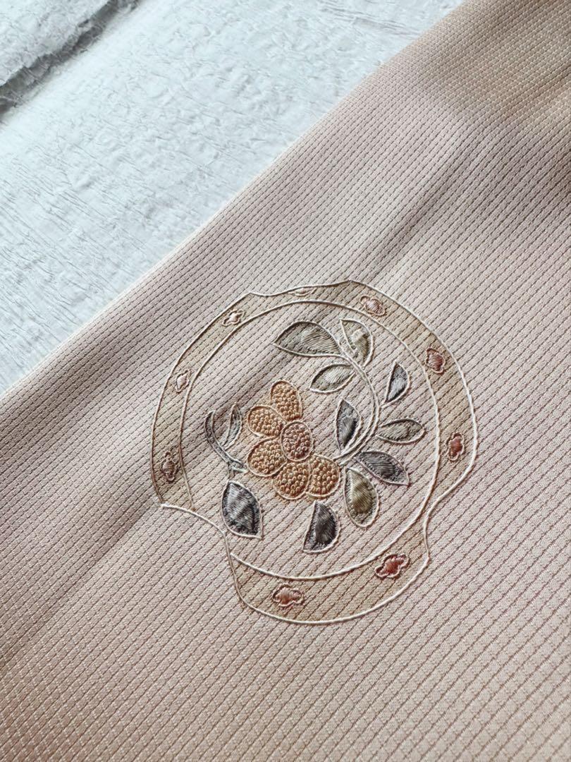 【未使用　しつけ糸付き】　正絹　付け下げ　訪問着　中国三大し刺繍　華鳥熨斗流し