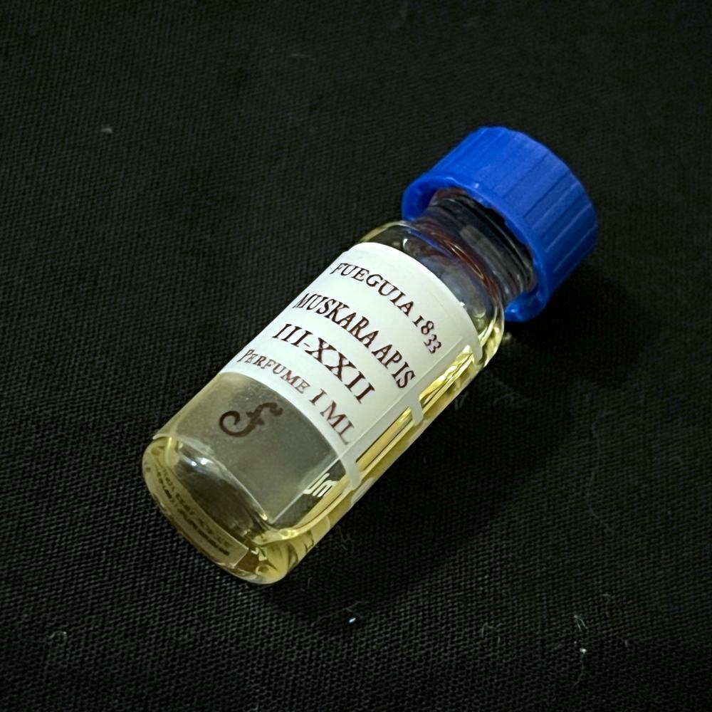Muskara Apis Ⅲ-ⅩⅩⅡ ムスカラアピス 1ml フエギア 香水