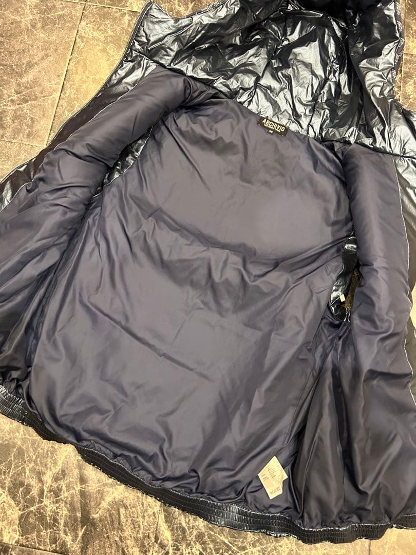 レア】ARCHIVIO × レザレクションダウンベスト アルチビオ 48 - メルカリ