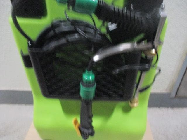 未使用 サンコー タンク式 充電どこでも高圧洗浄機 ACTD2WS8 Sanko 未使用 サンコー タンク式 充電どこでも高圧洗浄機 ACTD2WS8 Sanko