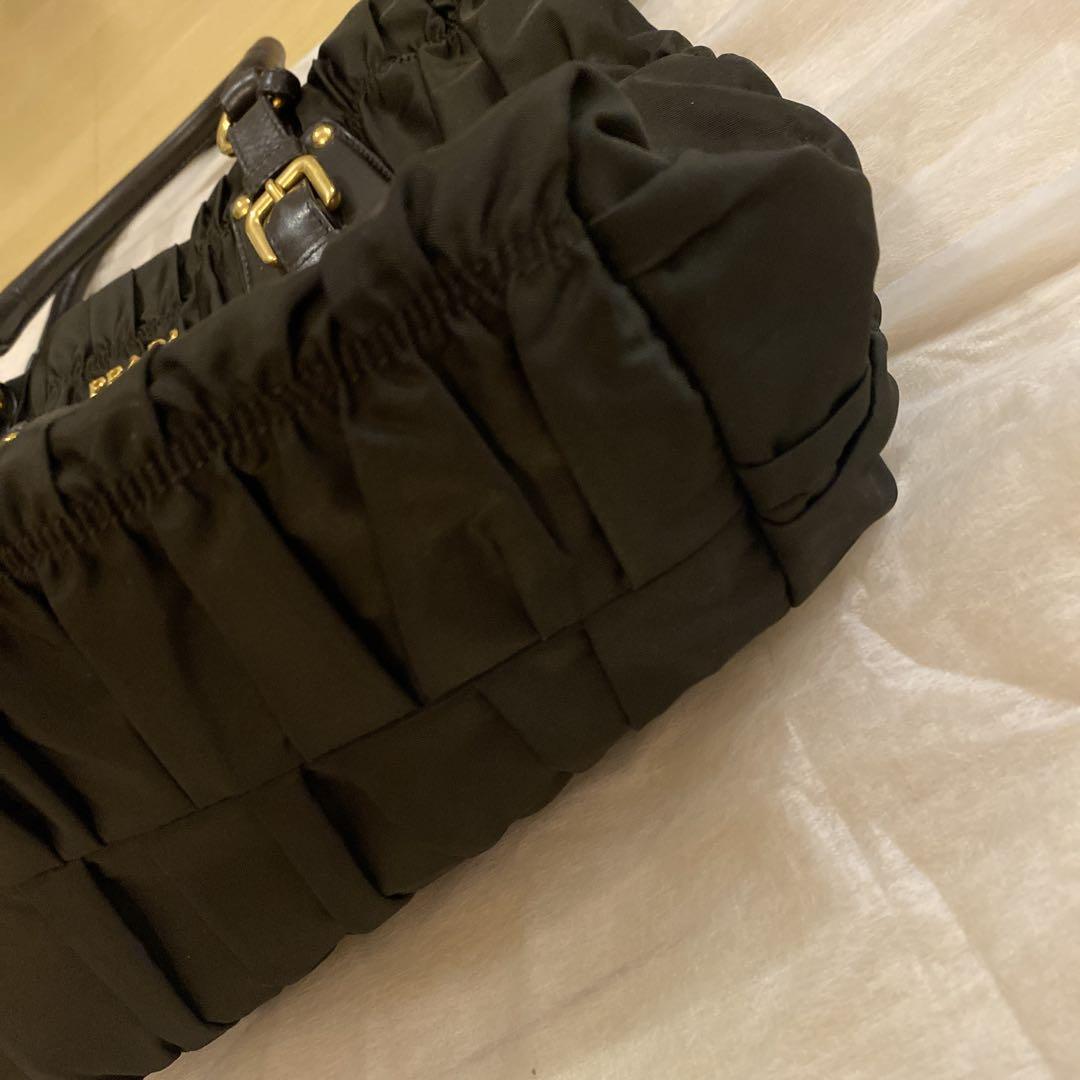じゅんぴの　PRADA ナイロン プリーツバッグ