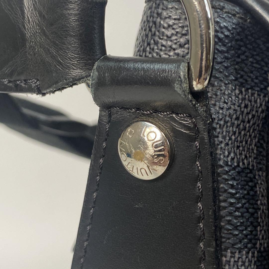 LOUIS VUITTON ダミエ グラフィット ダニエルMM メッセンジャー