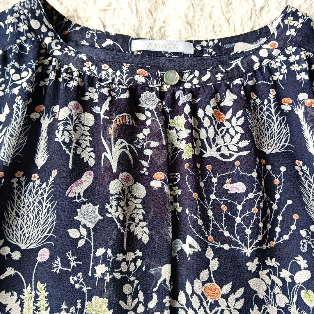 【アマカ】美品 LIBERTY YOSHIE ブラウス 38 半袖 ネイビー アマカ】美品 LIBERTY YOSHIE ブラウス 38 半袖 ネイビー