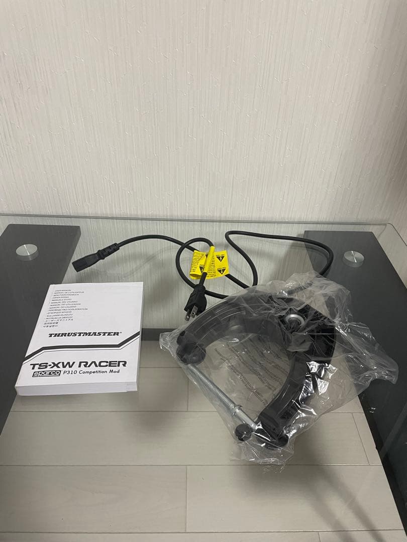 Thrustmaster TS-XW RACER ハンドルコントローラー Thrustmaster TS-XW RACER ハンドルコントローラー