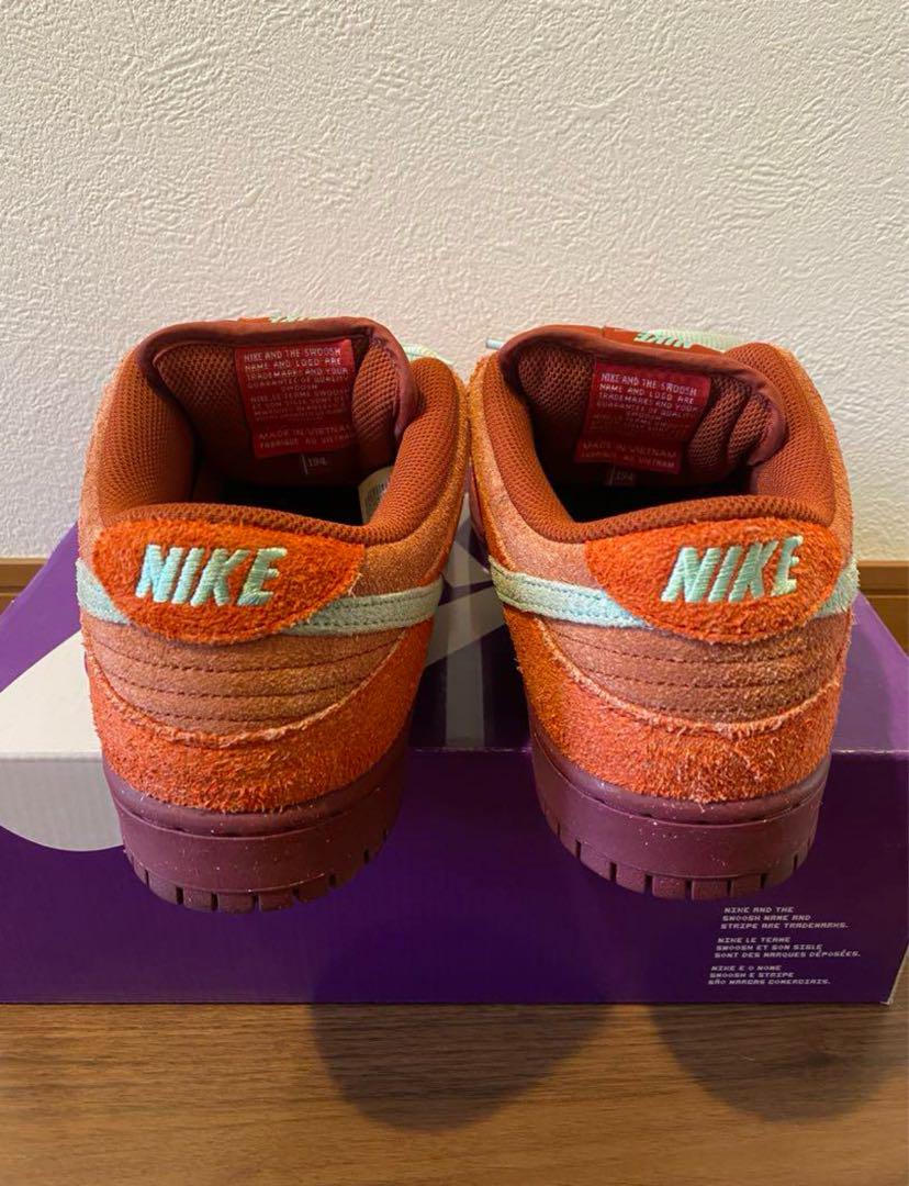 靴 NikeSB Dunk Low Mystic Red and Rosewood