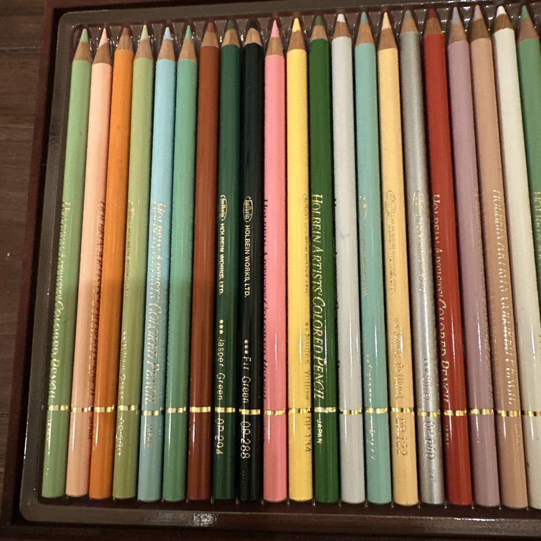 ホルベイン HOLBEIN Artist 油性色鉛筆 150本(木箱) - メルカリ ホルベイン HOLBEIN Artist 油性色鉛筆 150本(木箱) - メルカリ