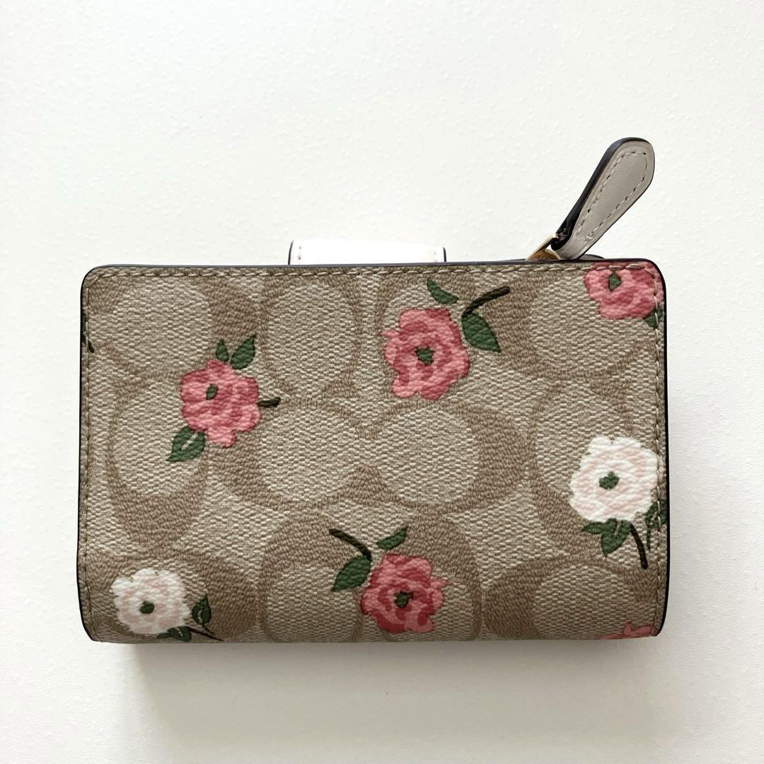 コーチ 財布 ウォレット 折り財布 二つ折り 花柄 フラワー コーチ 財布 ウォレット 折り財布 二つ折り 花柄 フラワー