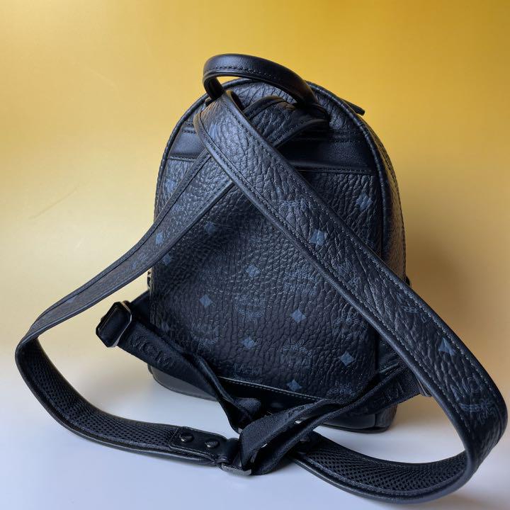 MCM 国内正規 極美品 黒 ミニ リュック スタッズ ヴィセトス