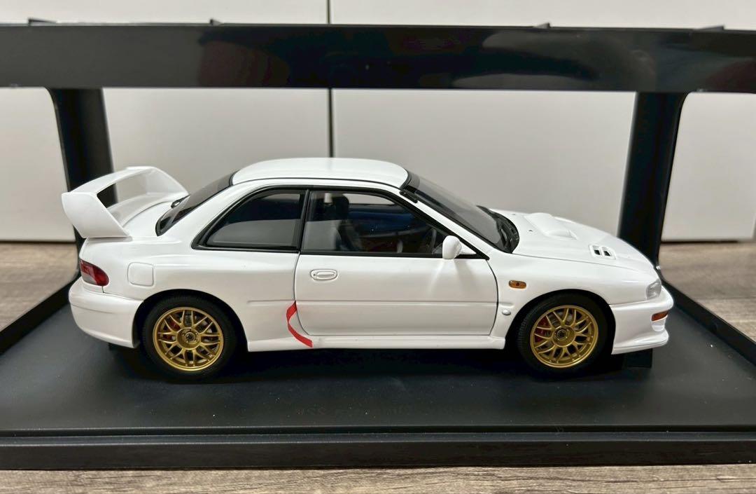 Autoart Subaru Impreza 22B オートアート　1/18