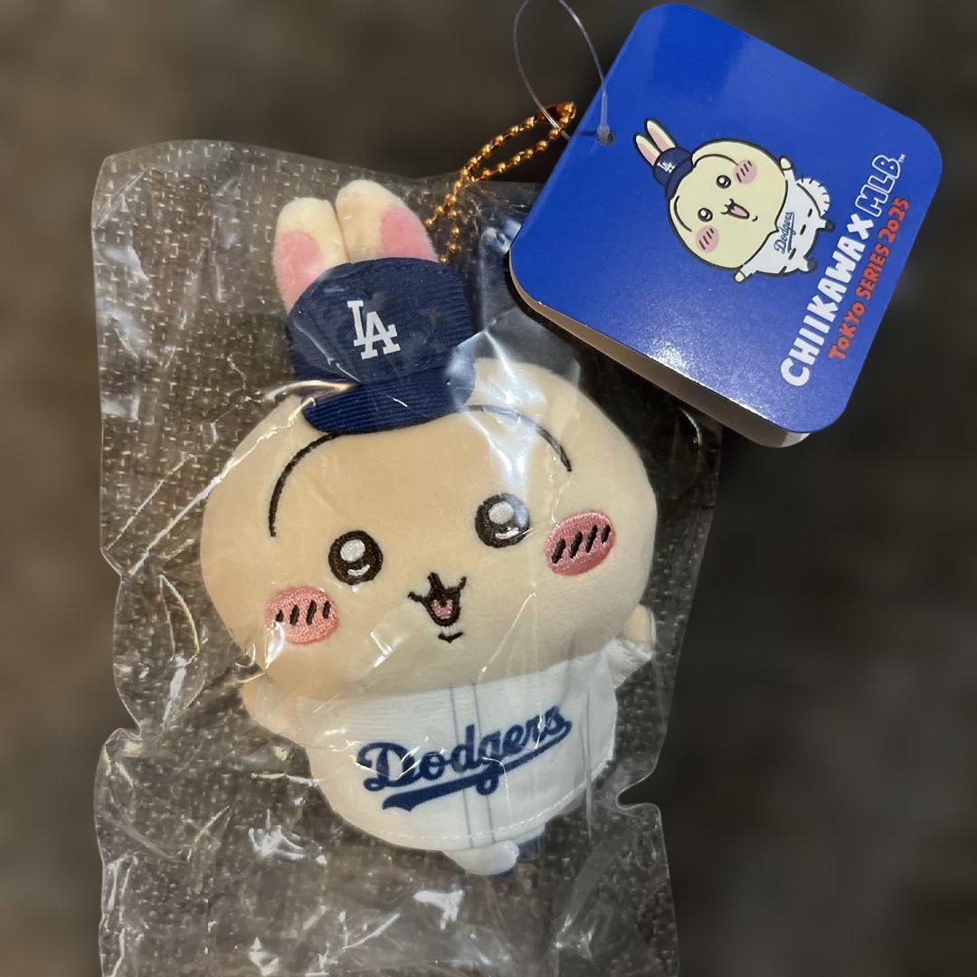ちいかわ × MLB マスコット うさぎ ドジャース - メルカリ