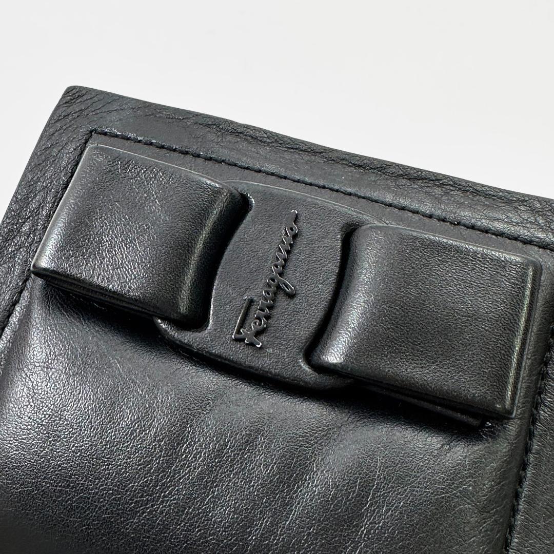 定価8.1万円】 フェラガモ 二つ折り財布 VIVA - メルカリ