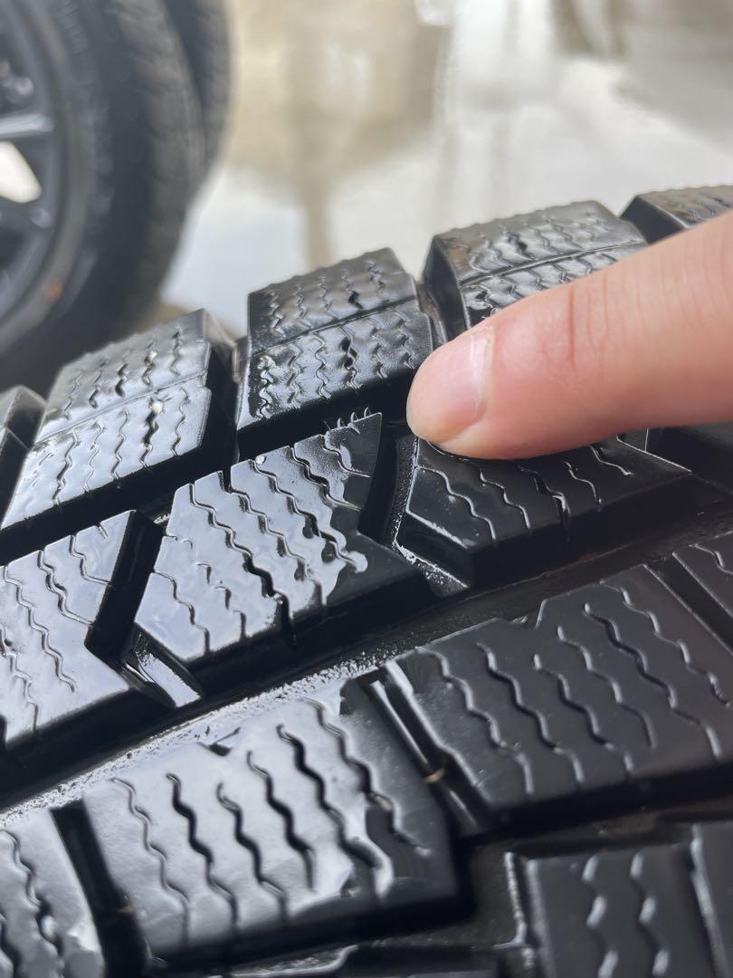 DUNLOP 185/60R15 2020年式　スタッドレスタイヤ