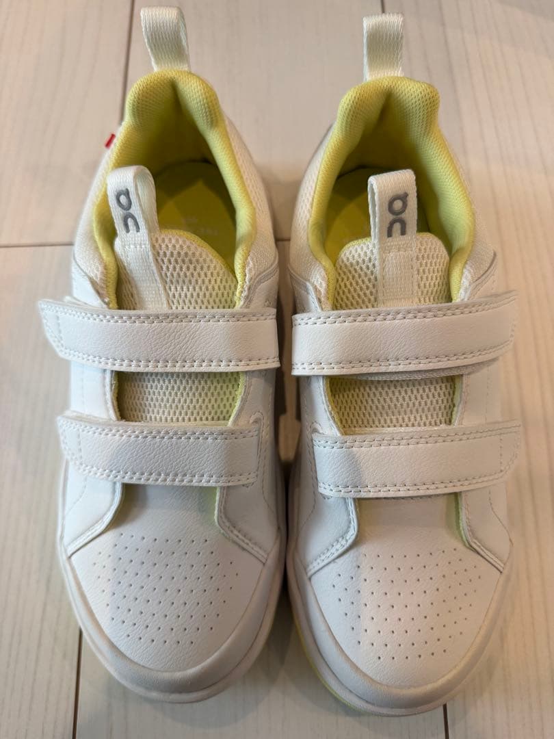 On スニーカーキッズ17cm以上 On