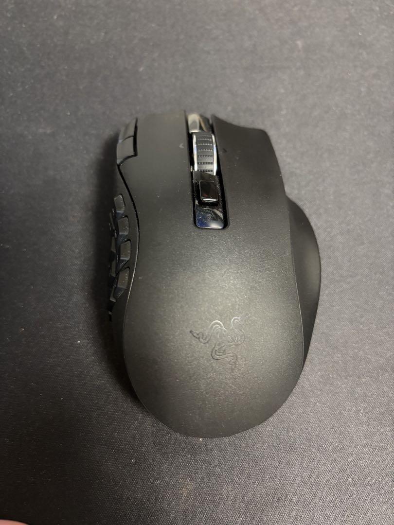 Razer Naga V2 Hyperspeed ゲーミングマウス 本体