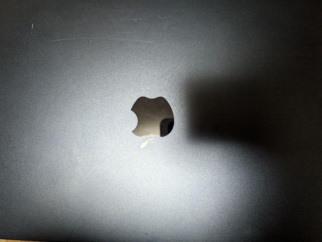 MacBook Air 13インチ 2022 　M2　8GB/256GB