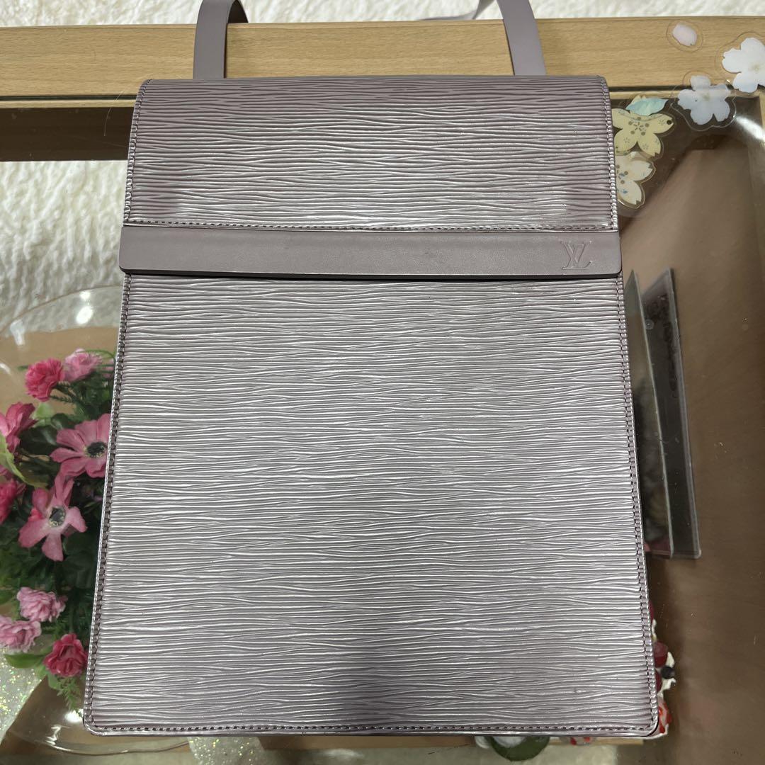 ルイヴィトンのショルダーバッグ
