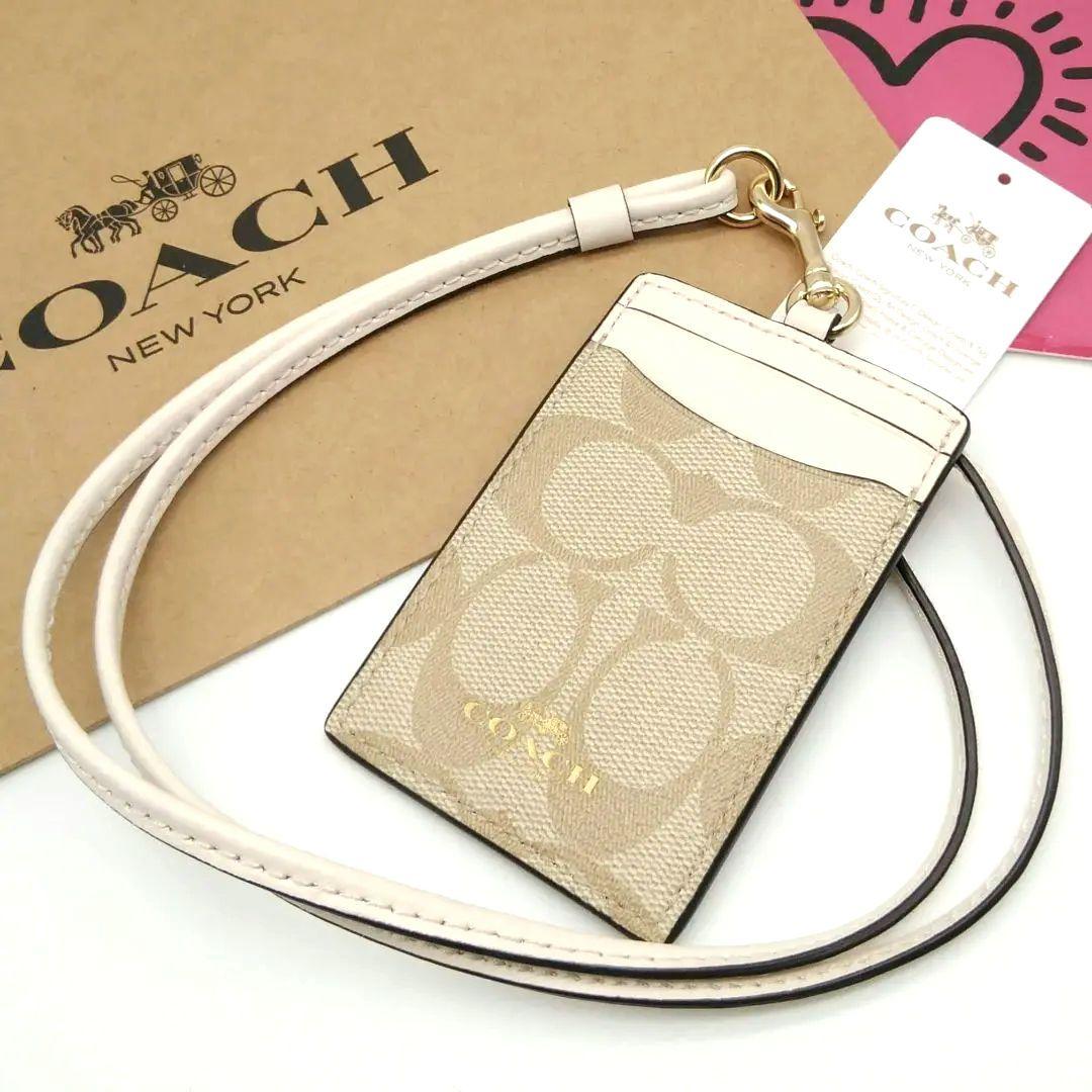 新品　COACH　パスケース　定期入れ　ID パスケース