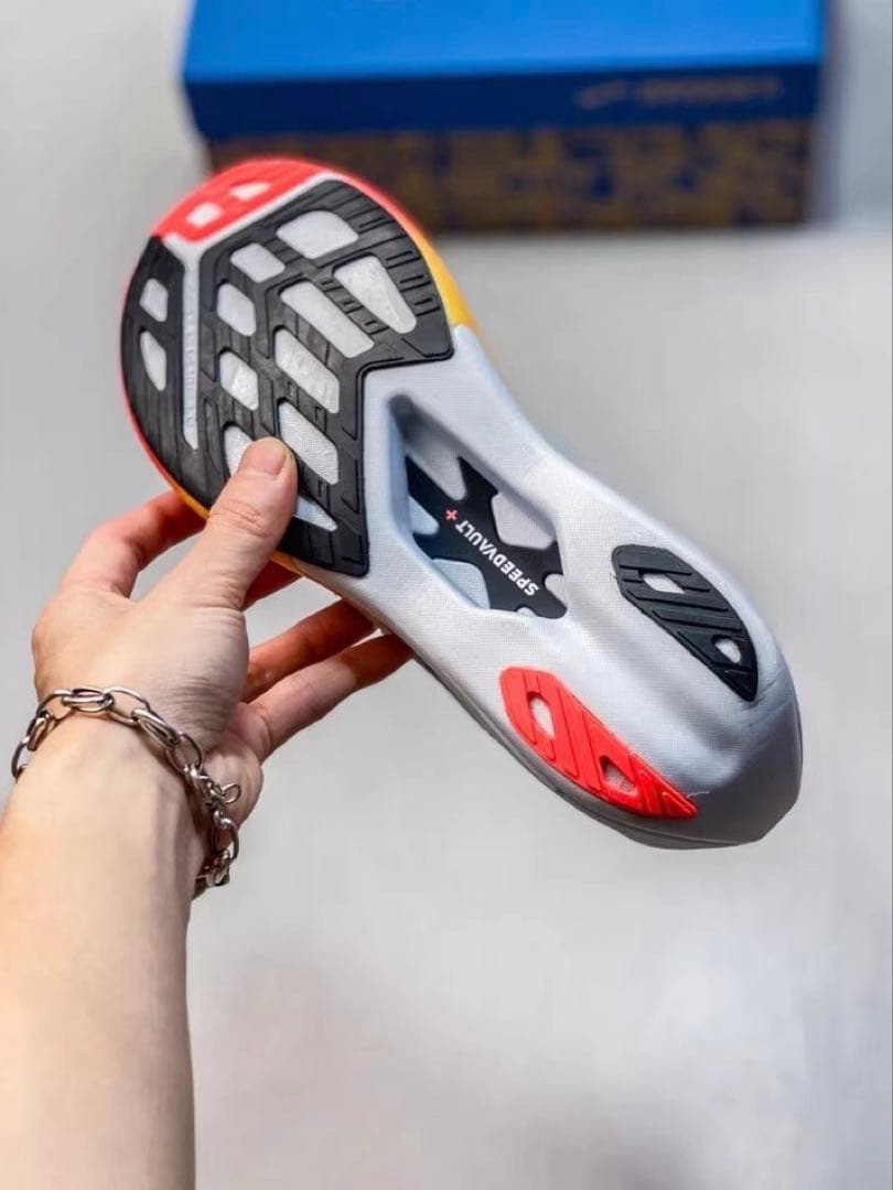 Brooks Hyperion Elite 4スニーカー Brooks Hyperion Elite 4スニーカー