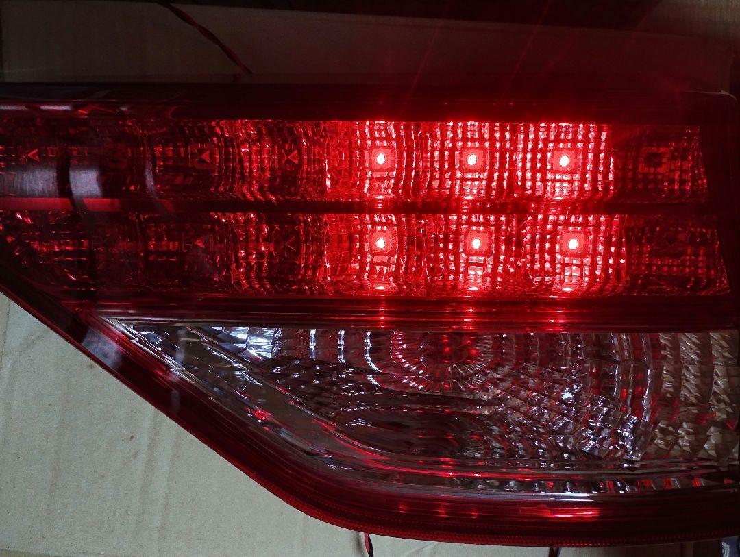 [納車外し品] エスティマ 50系 中期・後期 テールランプ