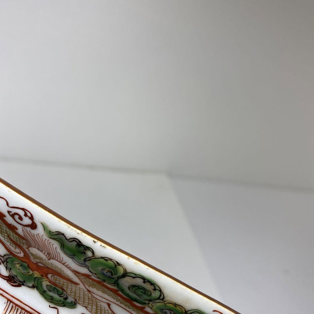 中国古玩 赤絵人物画 角皿 幅14㎝ 東な6-1020①