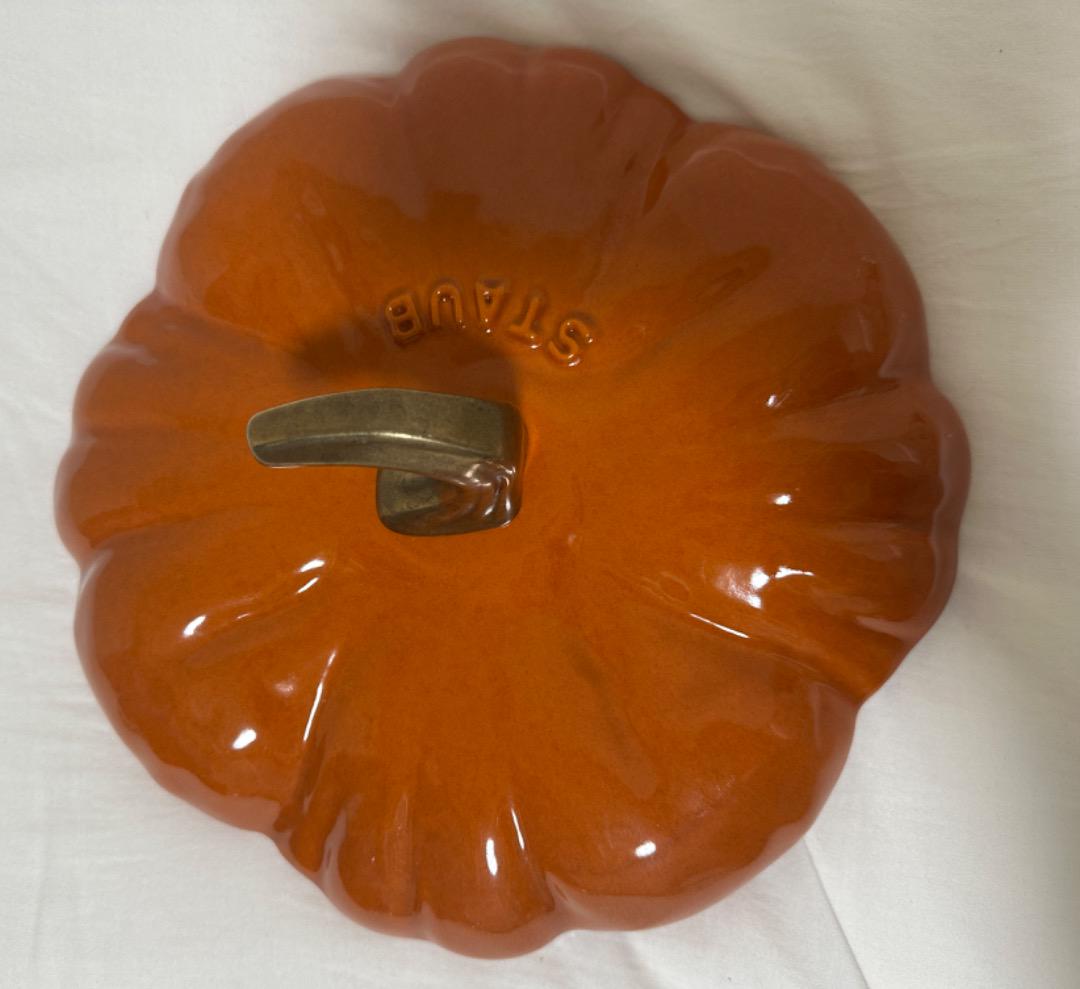 staub ストウブ 「 パンプキン ココット 24cm シナモン 」