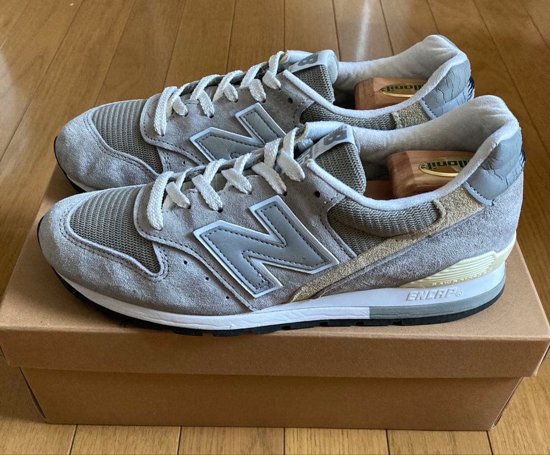 《定番人気モデル!》New Balance 996 グレー メイド イン USA 《定番人気モデル!》New Balance 996 グレー メイド イン USA