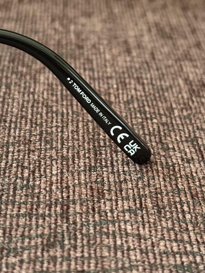 新品 トムフォード TF1042D 01V メガネサング ラス眼鏡