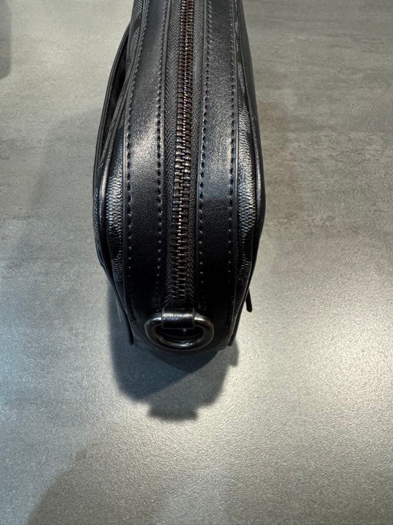 COACH ブラック ショルダーバッグ