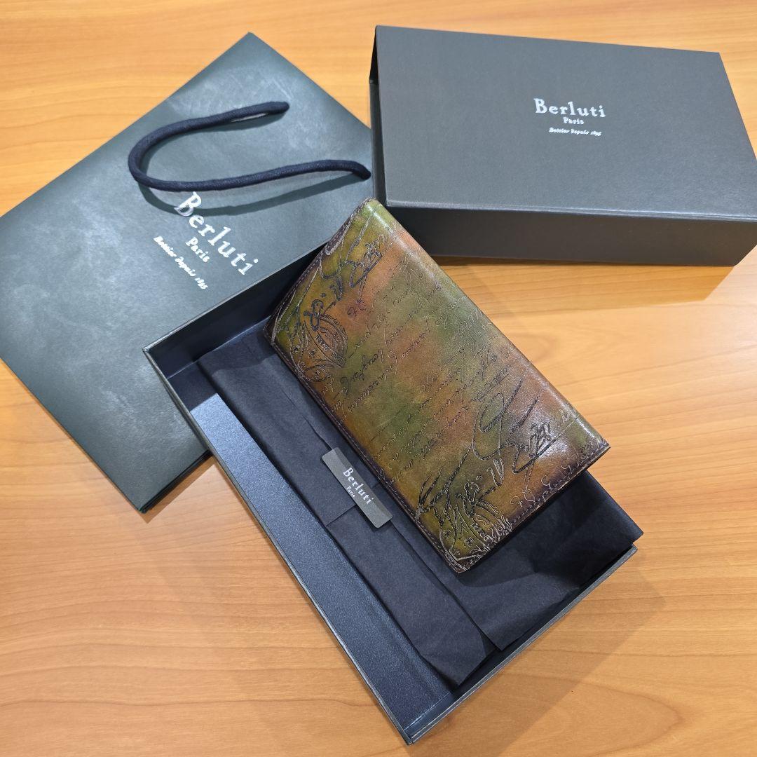 お値下げ致しました。!ベルルッティ長財布 お値下げ致しました。!ベルルッティ長財布