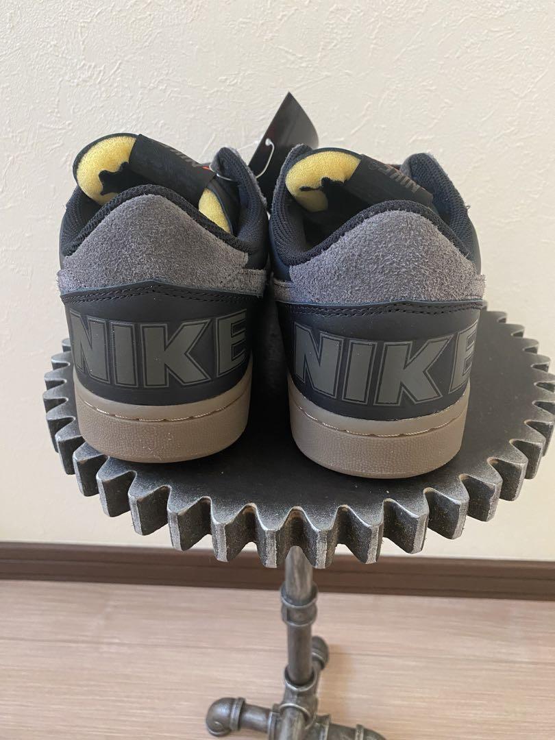 靴 NIKE TERMINATOR