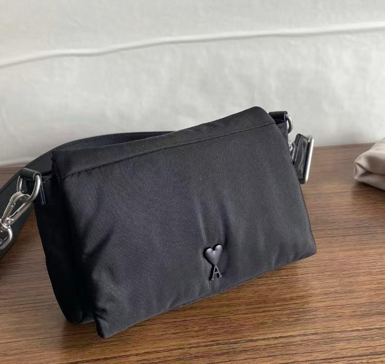 ami paris アミパリス ショルダーバッグ ハート alexandre 黒 AMI Alexandre Mattiussi ami paris アミパリス ハンドバッグ