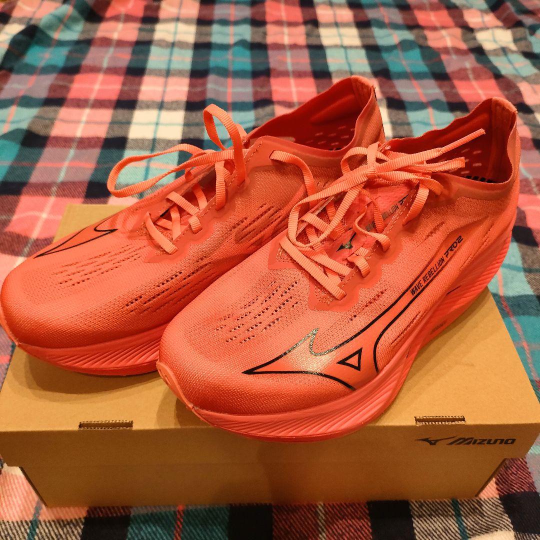 新品タグ付き26cm Wave Rebellion Proランニングシューズ
