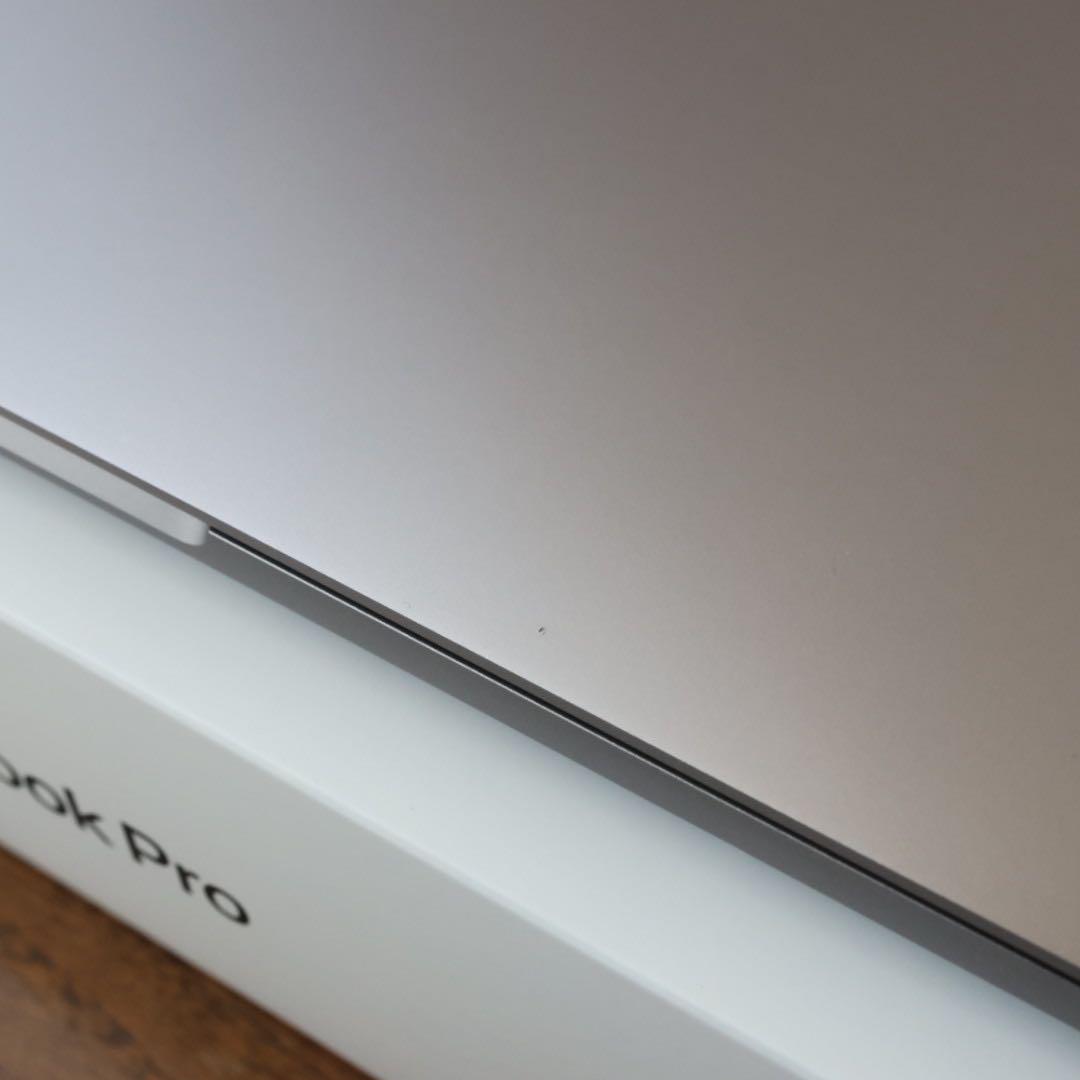 MacBook Pro 2020 13インチ 16GB 512GB Intel