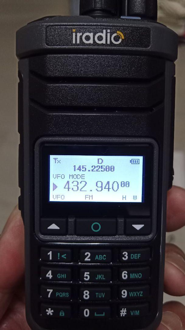 iradio UV-88（広帯域受信可能）