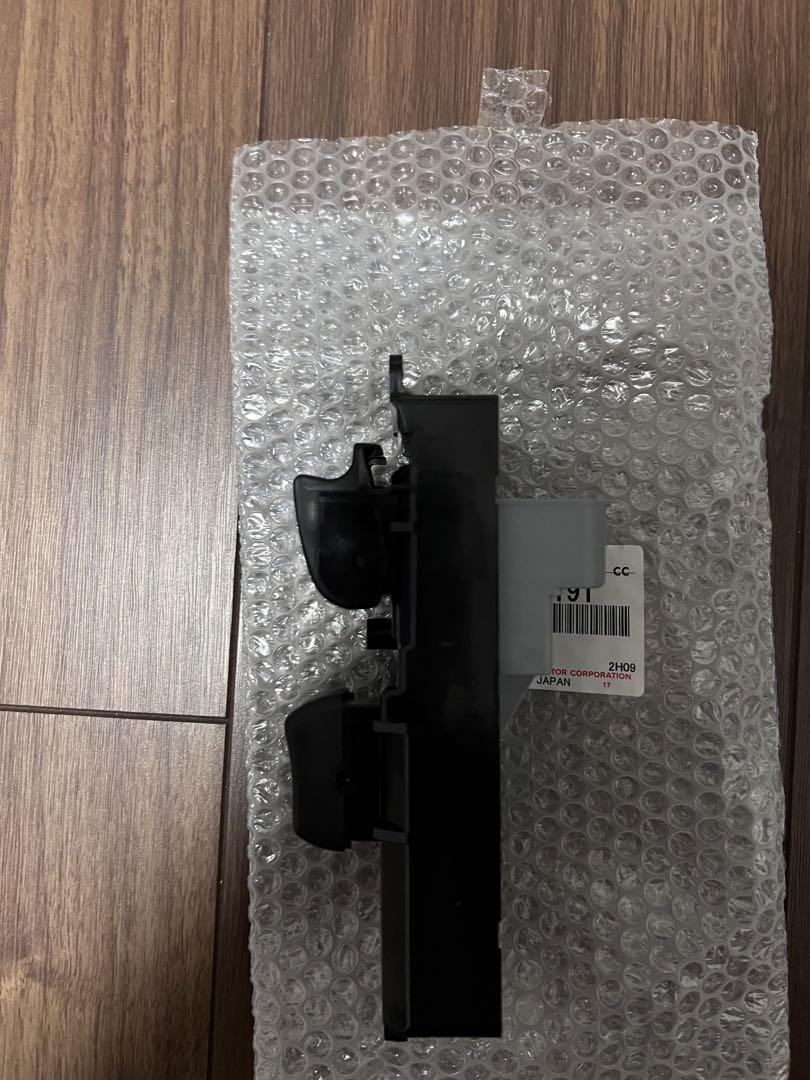 ハイエース パワーウィンドウスイッチ84820-26191